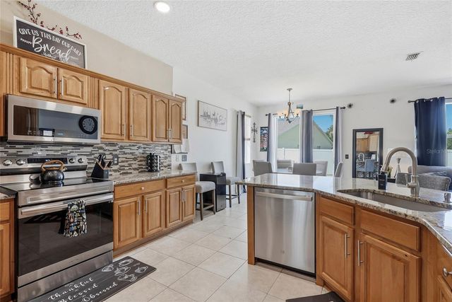 5213 PRAIRIE VIEW WAY, Wesley Chapel, FL 33545