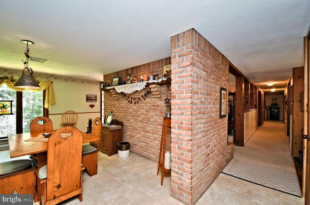 1044 MAPLE GROVE RD, Mohnton, PA 19540