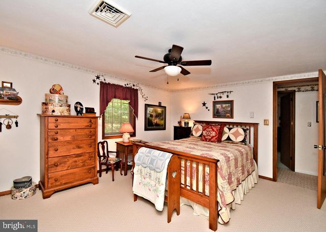 1044 MAPLE GROVE RD, Mohnton, PA 19540