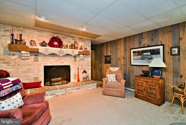 1044 MAPLE GROVE RD, Mohnton, PA 19540