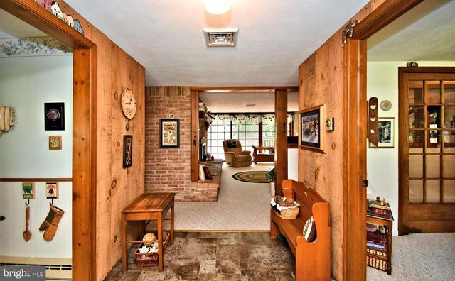 1044 MAPLE GROVE RD, Mohnton, PA 19540
