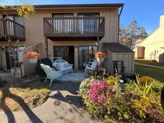 34 Montego Colony 1, Fox Lake, IL 60020