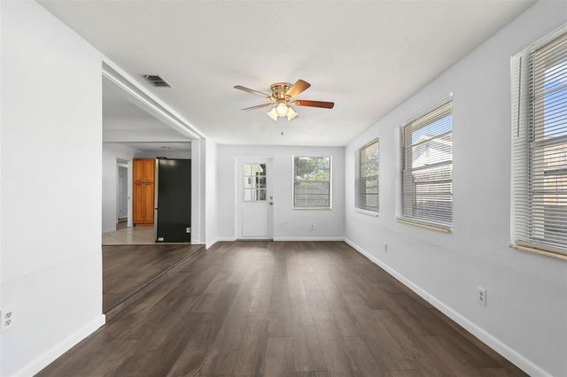 1700 63RD STREET N, St Petersburg, FL 33710