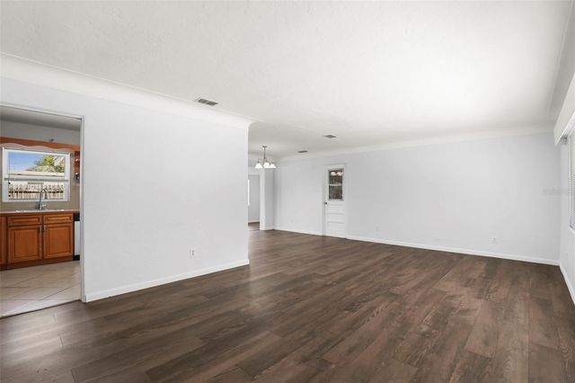 1700 63RD STREET N, St Petersburg, FL 33710