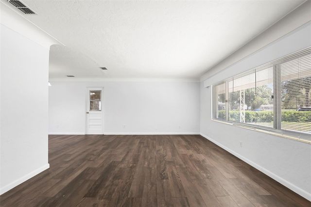 1700 63RD STREET N, St Petersburg, FL 33710