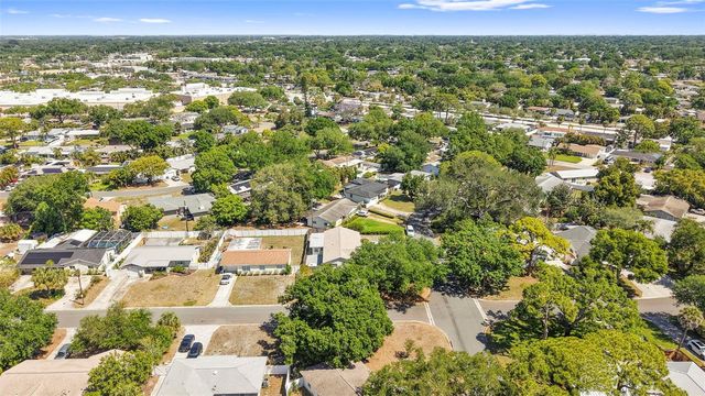 1700 63RD STREET N, St Petersburg, FL 33710