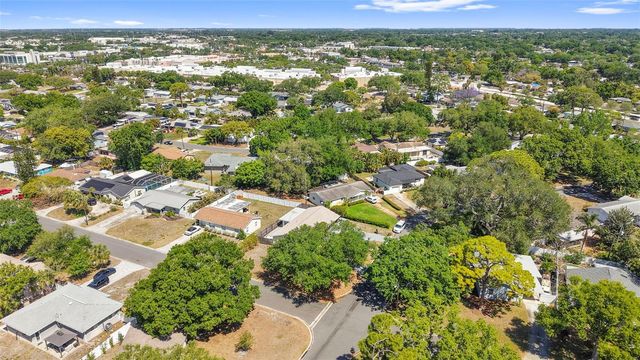 1700 63RD STREET N, St Petersburg, FL 33710