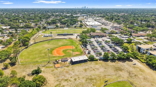 1700 63RD STREET N, St Petersburg, FL 33710