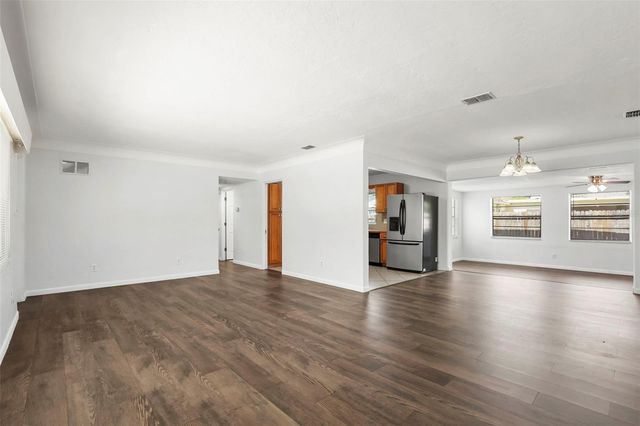 1700 63RD STREET N, St Petersburg, FL 33710