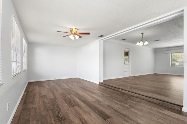 1700 63RD STREET N, St Petersburg, FL 33710