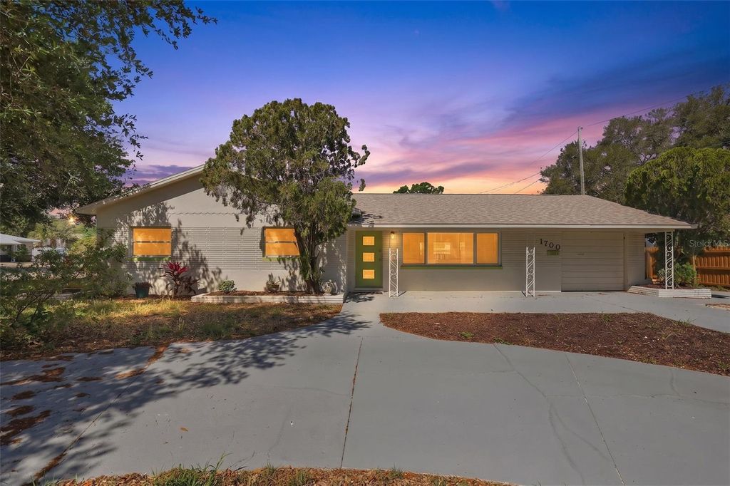 1700 63RD STREET N, St Petersburg, FL 33710