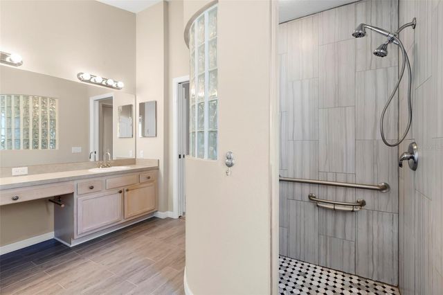 738 N LAKE BOULEVARD, Tarpon Springs, FL 34689