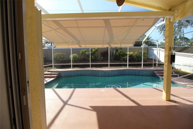 738 N LAKE BOULEVARD, Tarpon Springs, FL 34689