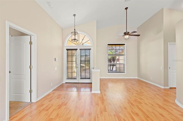 738 N LAKE BOULEVARD, Tarpon Springs, FL 34689