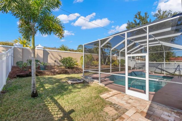 738 N LAKE BOULEVARD, Tarpon Springs, FL 34689