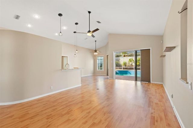 738 N LAKE BOULEVARD, Tarpon Springs, FL 34689