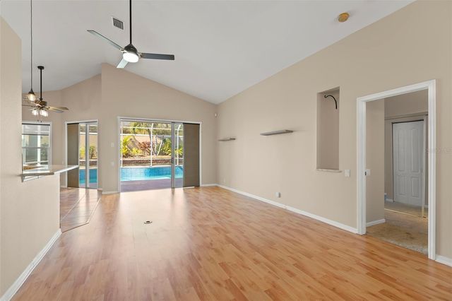 738 N LAKE BOULEVARD, Tarpon Springs, FL 34689