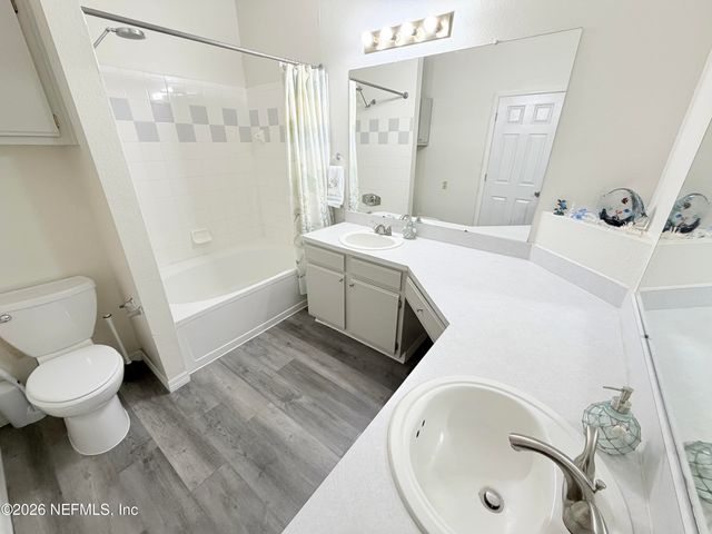 13810 SUTTON PARK Drive 123, Jacksonville, FL 32224