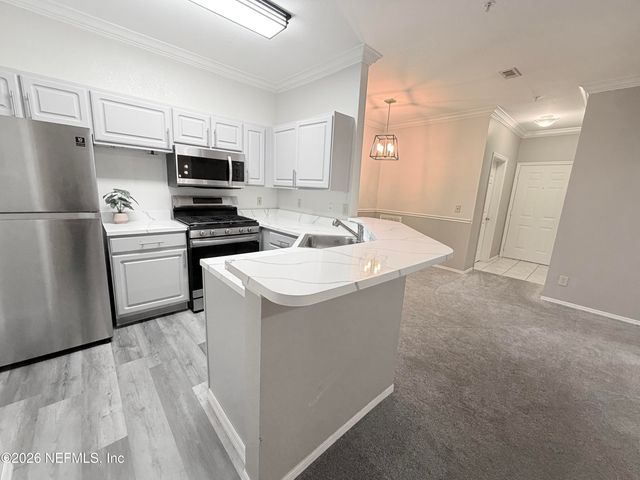 13810 SUTTON PARK Drive 123, Jacksonville, FL 32224