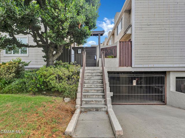 4230 Whitsett Avenue 9, Studio City, CA 91604