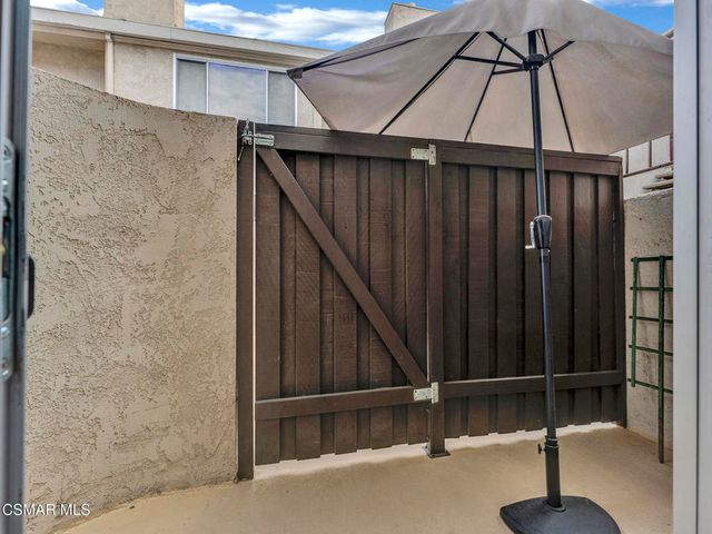 4230 Whitsett Avenue 9, Studio City, CA 91604