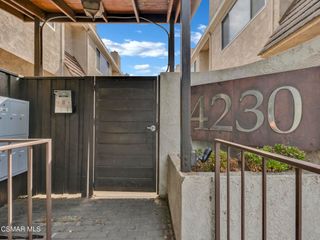 4230 Whitsett Avenue 9, Studio City, CA 91604