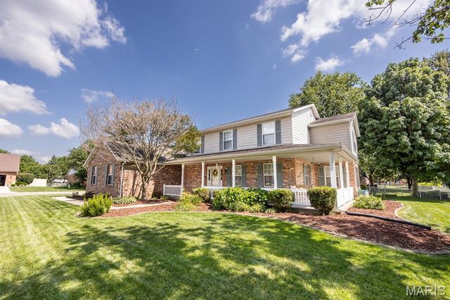 310 Meadowlark Lane, Belleville, IL 62220