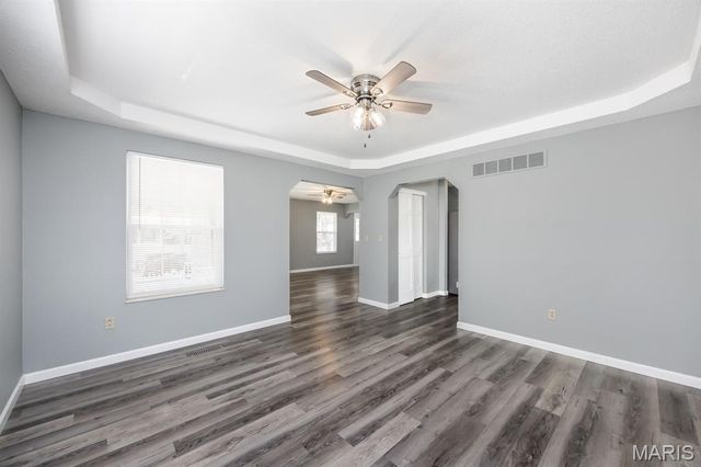 310 Meadowlark Lane, Belleville, IL 62220