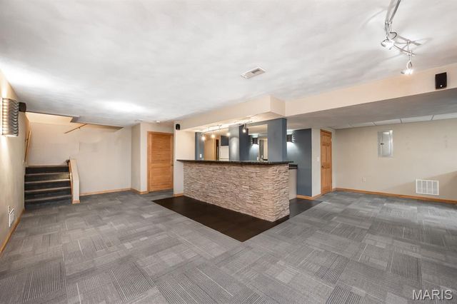 310 Meadowlark Lane, Belleville, IL 62220