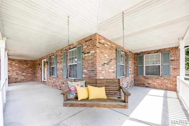 310 Meadowlark Lane, Belleville, IL 62220