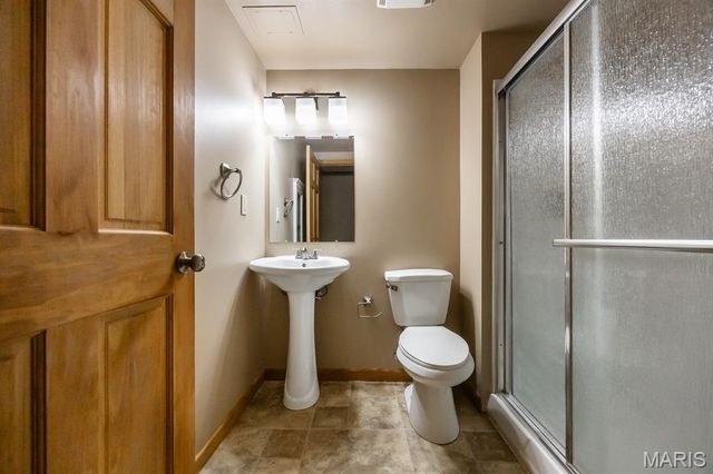 310 Meadowlark Lane, Belleville, IL 62220