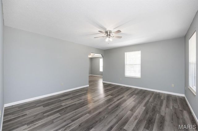 310 Meadowlark Lane, Belleville, IL 62220