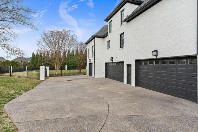 9616 Deer Track Ct, Brentwood, TN 37027