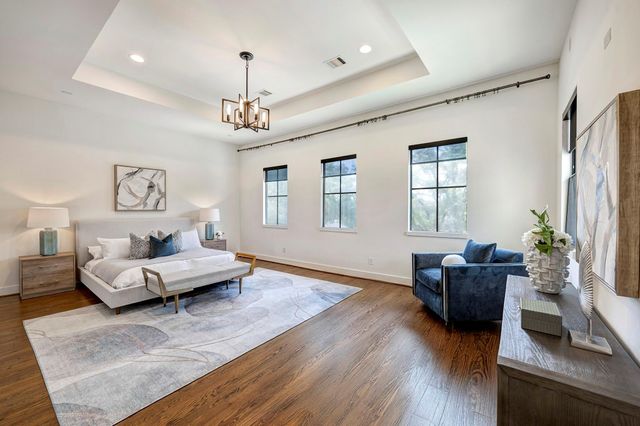 4704 Willow Street, Bellaire, TX 77401
