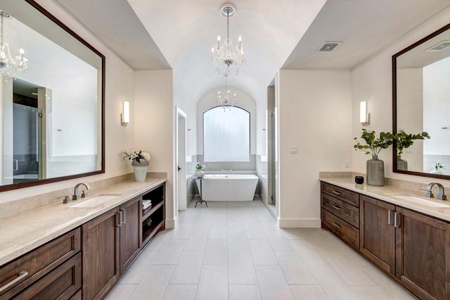 4704 Willow Street, Bellaire, TX 77401