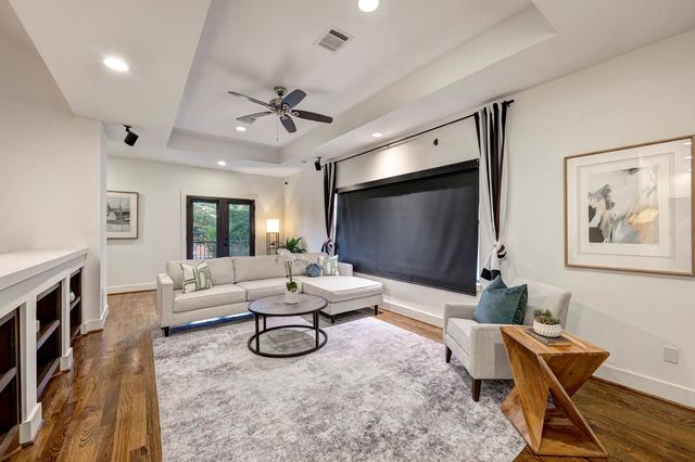 4704 Willow Street, Bellaire, TX 77401