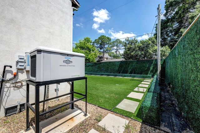 4704 Willow Street, Bellaire, TX 77401
