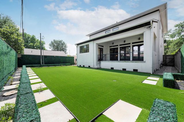 4704 Willow Street, Bellaire, TX 77401