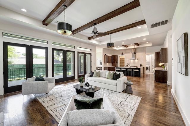 4704 Willow Street, Bellaire, TX 77401