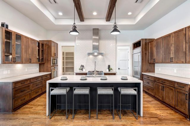 4704 Willow Street, Bellaire, TX 77401