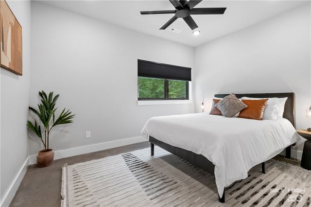 8775 Falls Hollow Road, Rogers, AR 72756