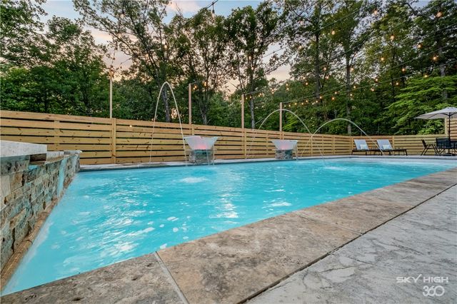 8775 Falls Hollow Road, Rogers, AR 72756