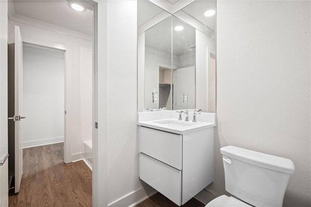 3655 Old Shell Road 722, Mobile, AL 36608