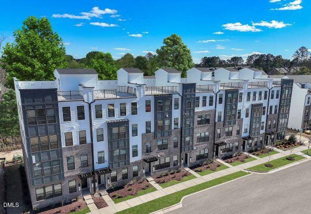 1400 Granholm Road 108, Cary, NC 27519