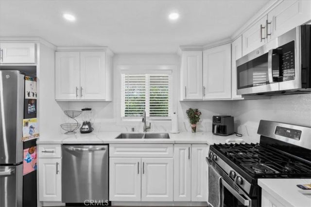 22111 Newport Ave 60, Grand Terrace, CA 92313