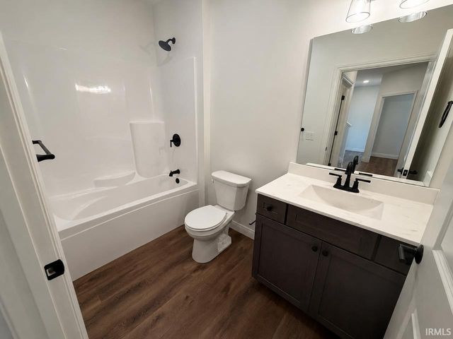1646 Venture Drive, Evansville, IN 47711