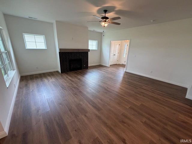 1646 Venture Drive, Evansville, IN 47711