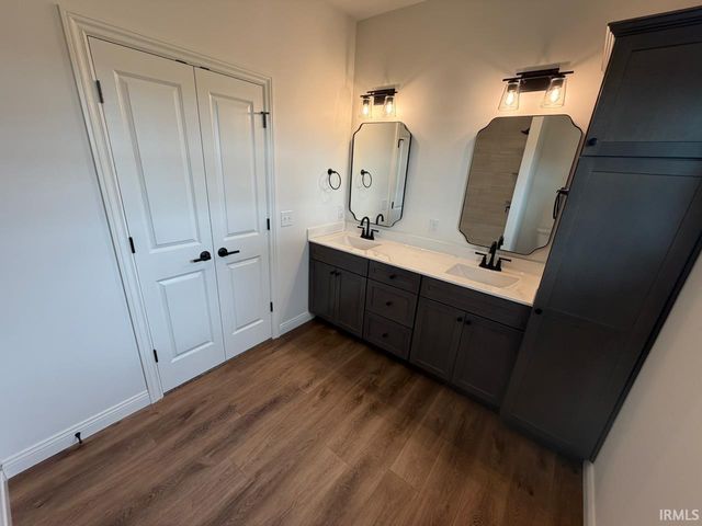 1646 Venture Drive, Evansville, IN 47711