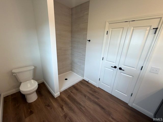 1646 Venture Drive, Evansville, IN 47711