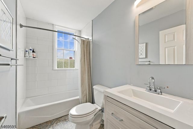 206 Shearwater Ct Unit 51 51, Jersey City, NJ 07305